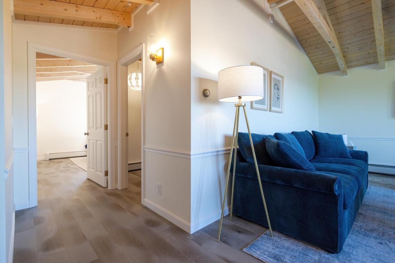 Floor W/ Ocean Views Admirals Quarters Apartment Southwest Harbor